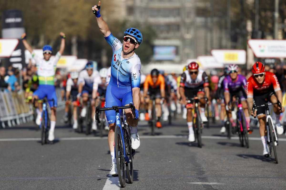 GROVES LE DA AL BIKEEXCHANGE-JAYCO SU SEGUNDA VICTORIA CONSECUTIVA EN CATALUNYA.